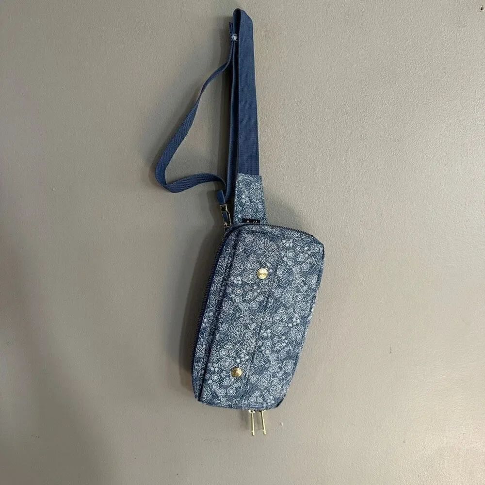 Herschelโcornflowerโblueโcrossbodyโbag